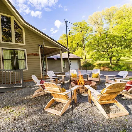 Villa Cozy Family Getaway W Games Hot Tub & Fire Pit